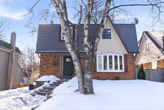 Property Photo:  486 Crestwood Drive  ON L1G 2R5 