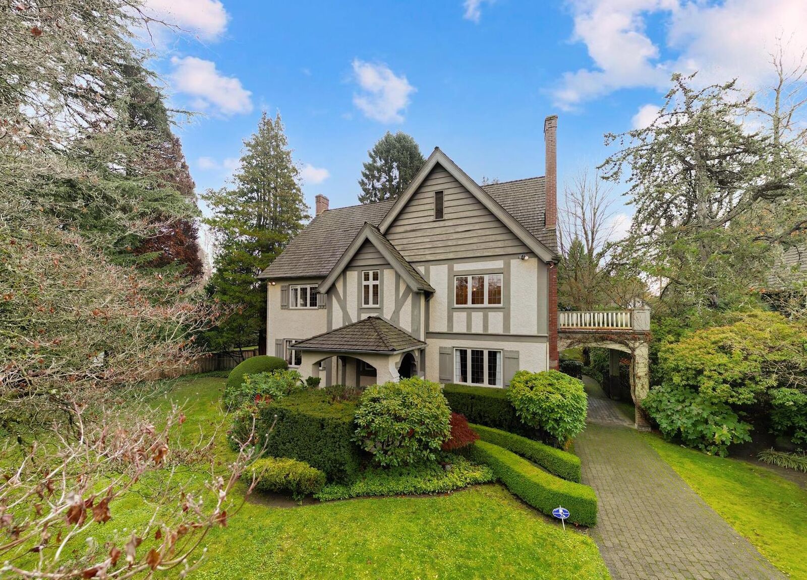 Property Photo: 5376 Marguerite Street BC V6M 3K6