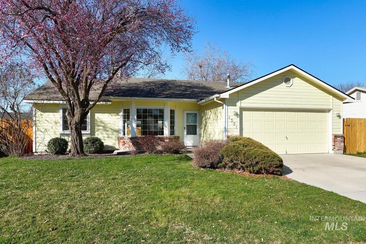 Property Photo: 1331 N Sandlin Ave. ID 83642