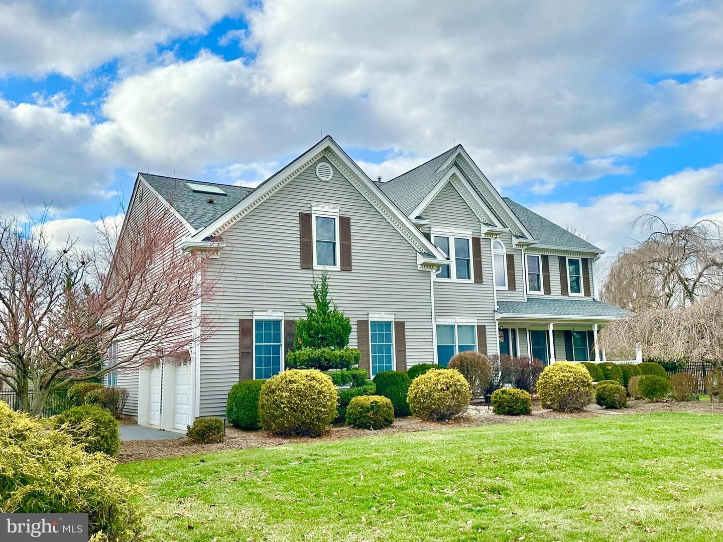Property Photo:  36 Poling Farm Court  NJ 08502 