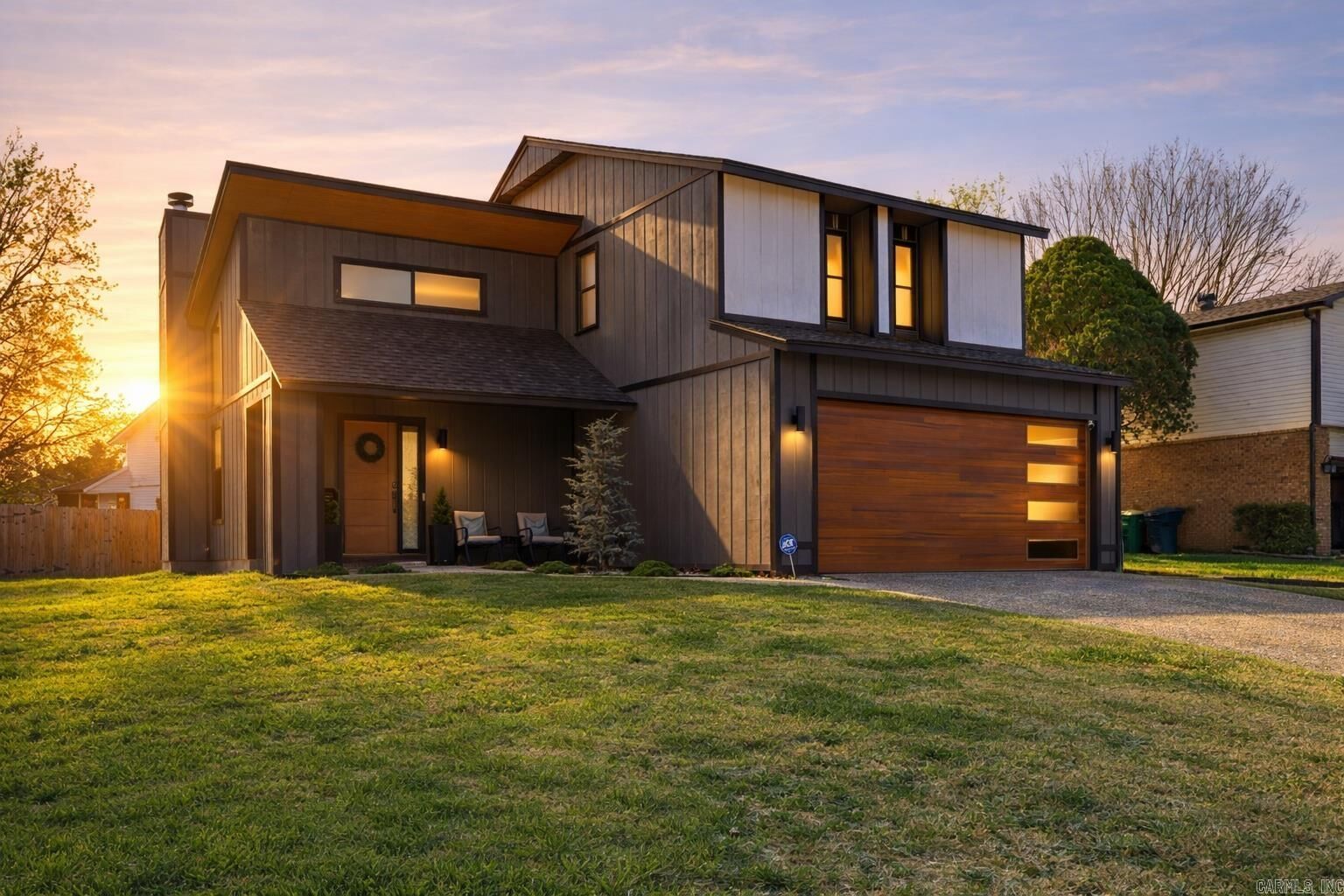 Property Photo:  8 Willow Oak Court  AR 72211 