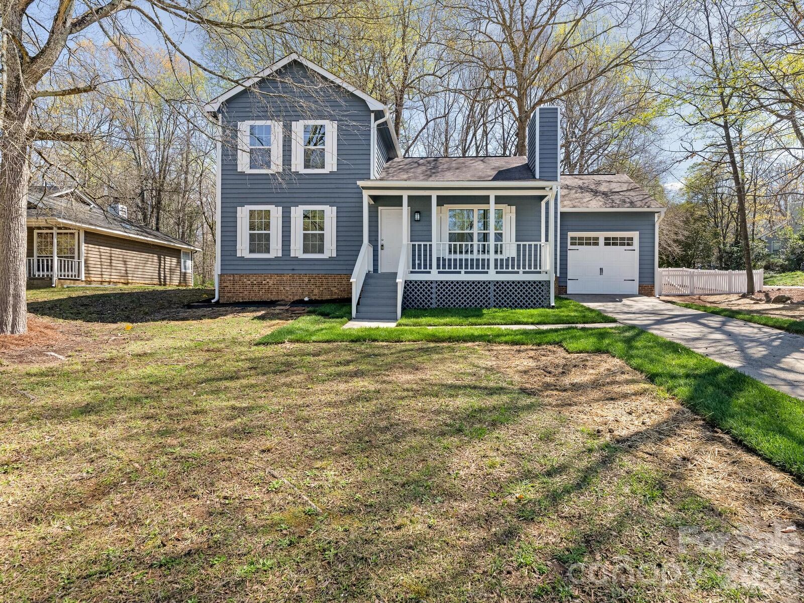 Property Photo: 6223 Whitewater Drive NC 28214