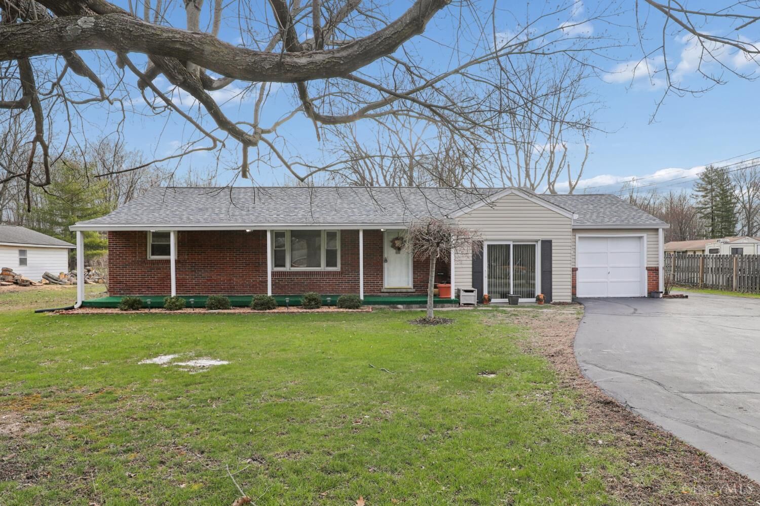 Property Photo:  216 Amelia Olive Branch Road  OH 45102 
