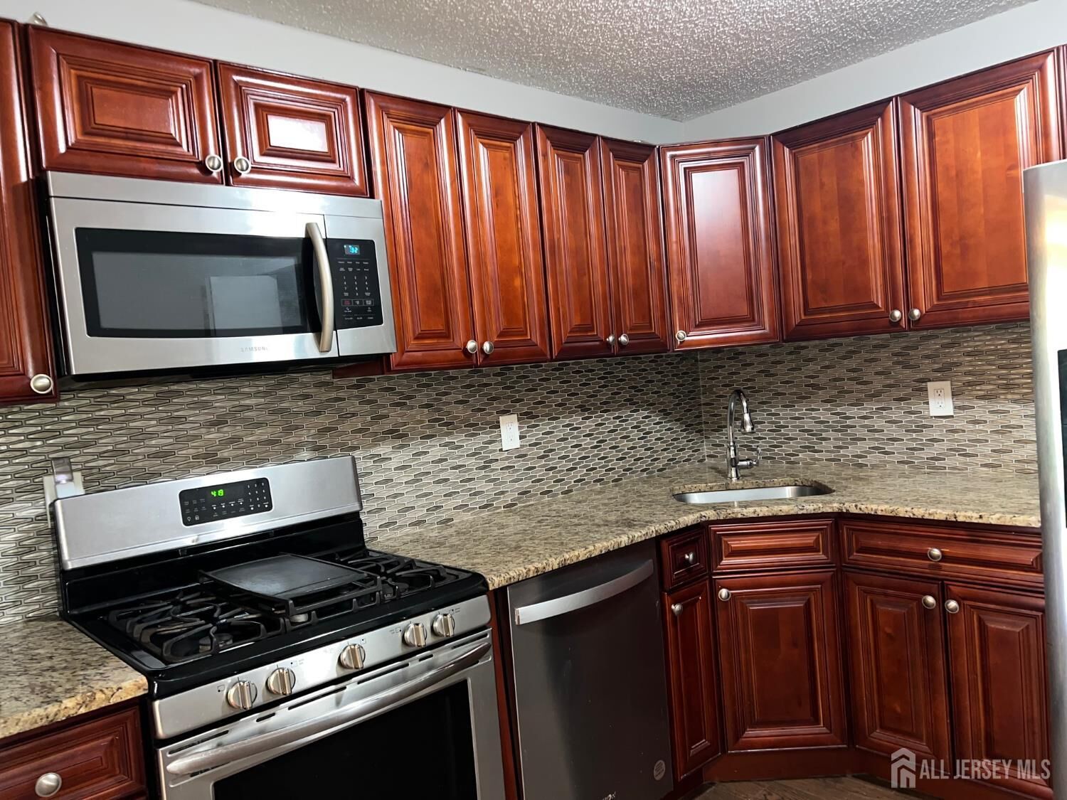 Property Photo: 478 Witney Court NJ 08902