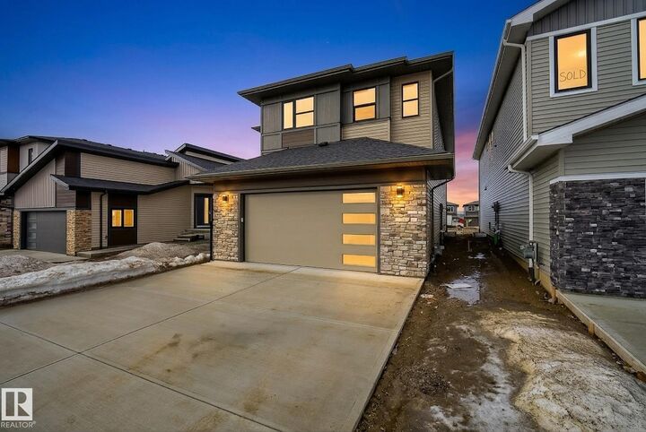 7091 Kiviaq Crescent SW — photo 1
