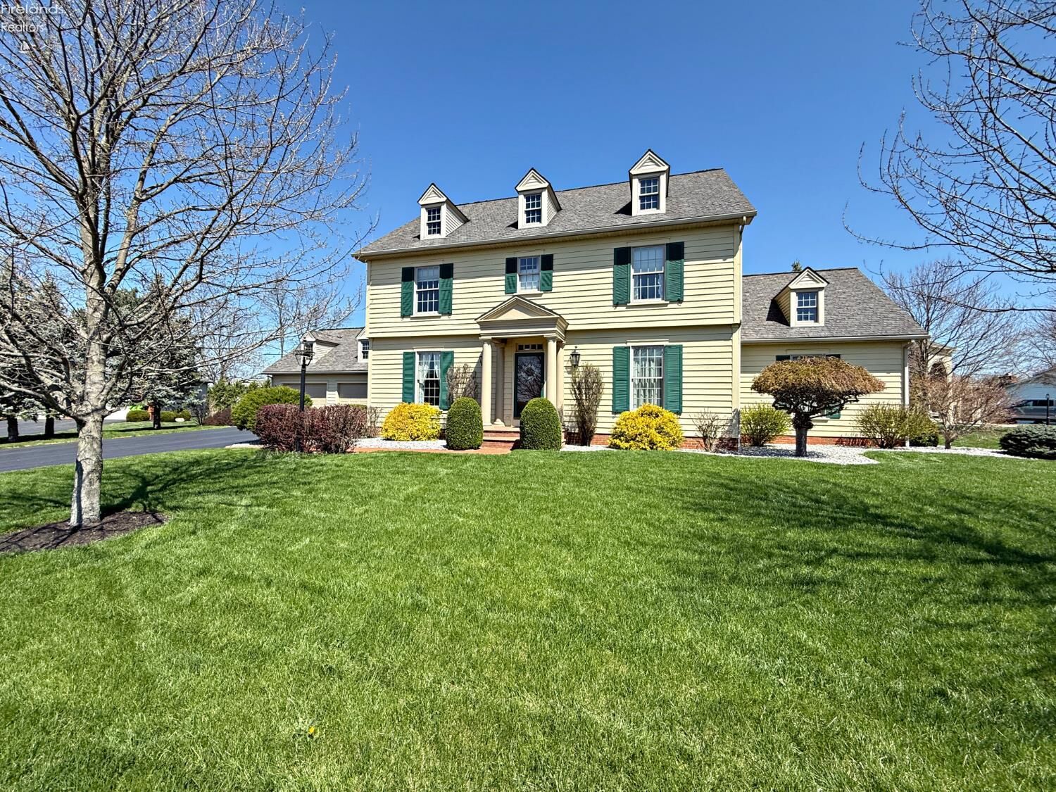 Property Photo:  499 Williamsburg Drive  OH 44883 