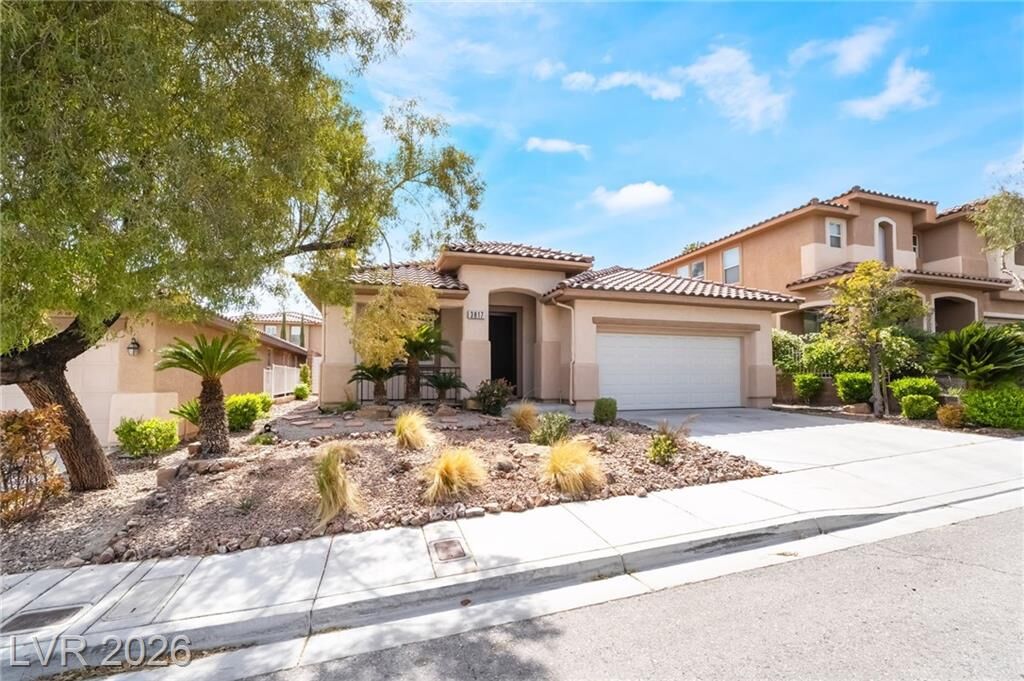 Property Photo: 3817 Honey Ridge Court NV 89135