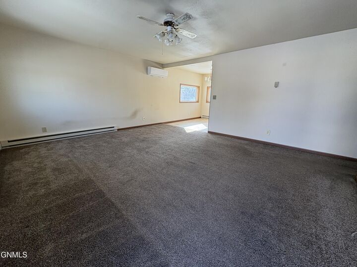 Property Photo: 325 Monroe Street ND 58441