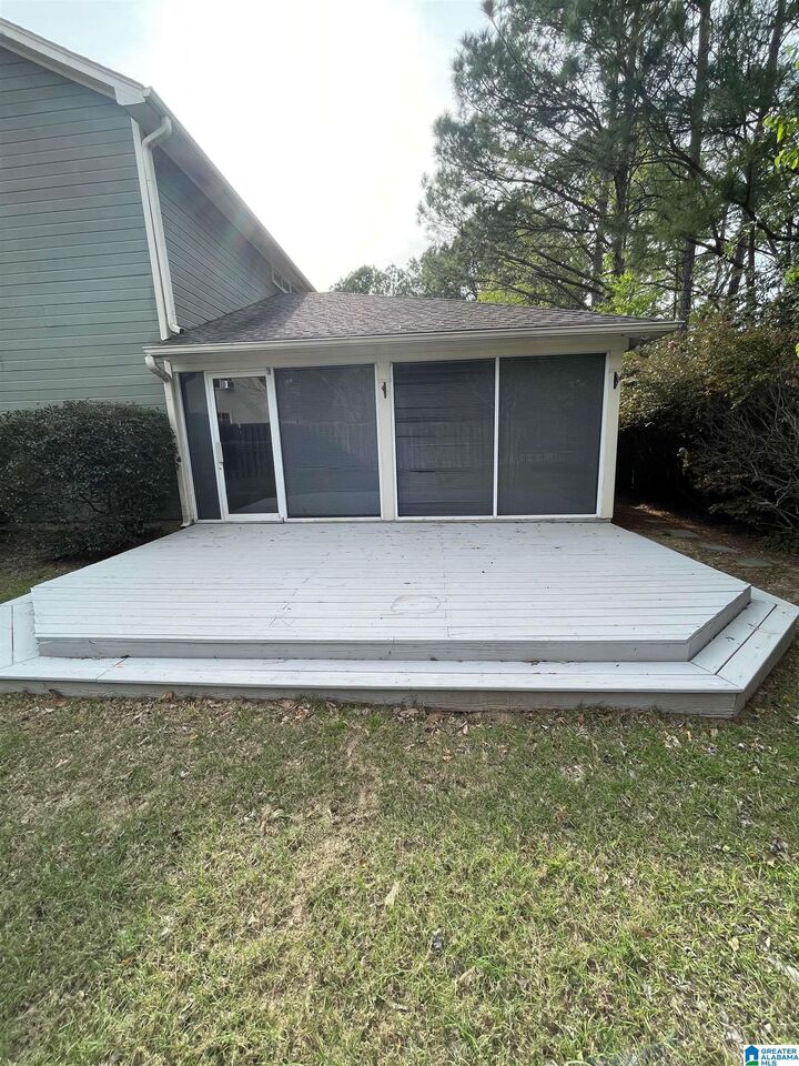 Property Photo: 100 Brent Way AL 35007