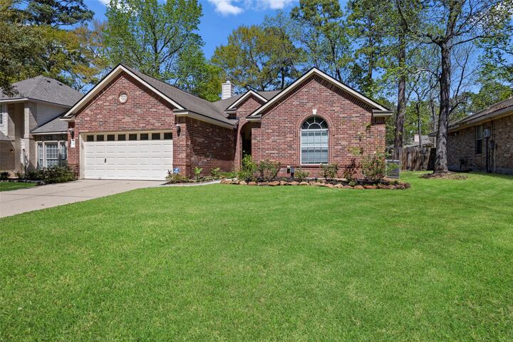 Property Photo: 18 Almond Branch Place TX 77382