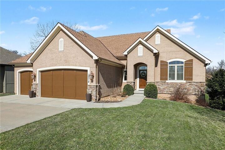 Property Photo:  10514 NW 79th Place  MO 64152 