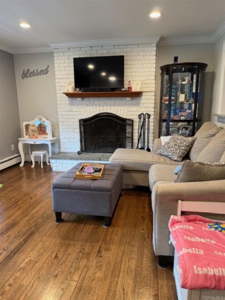 Property Photo:  39 Benjamin Road  NY 10541 