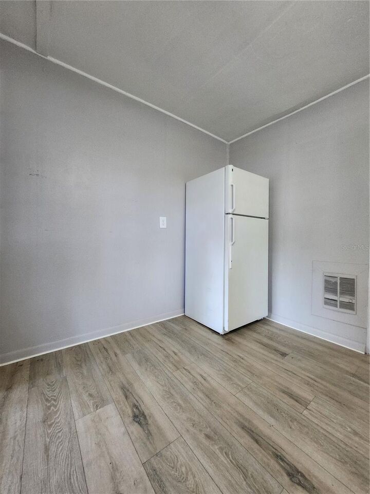 Property Photo:  302 E 121st Avenue  FL 33612 