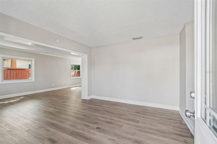 Property Photo:  3516 W McElroy Avenue  FL 33611 