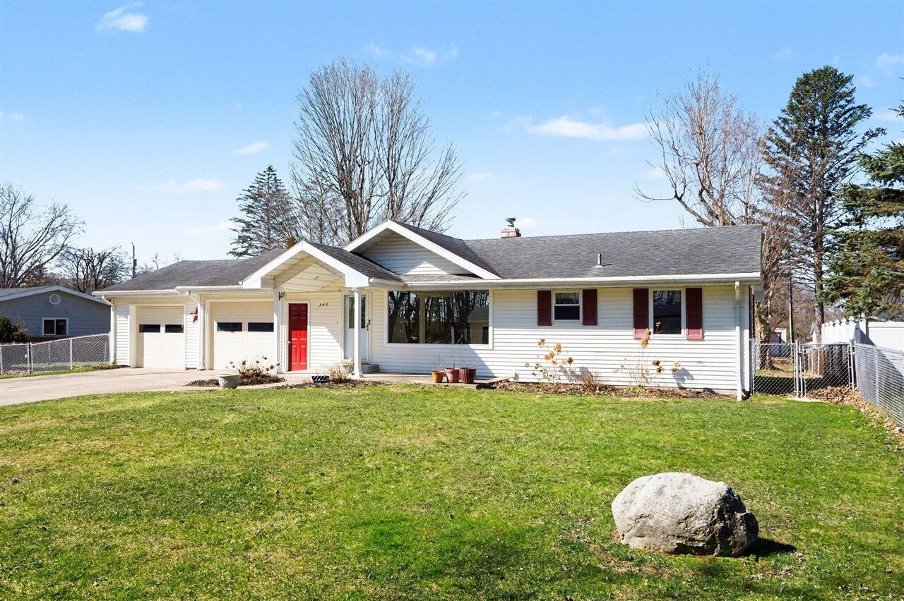 Property Photo: 349 E Washington Street MI 49103-1070