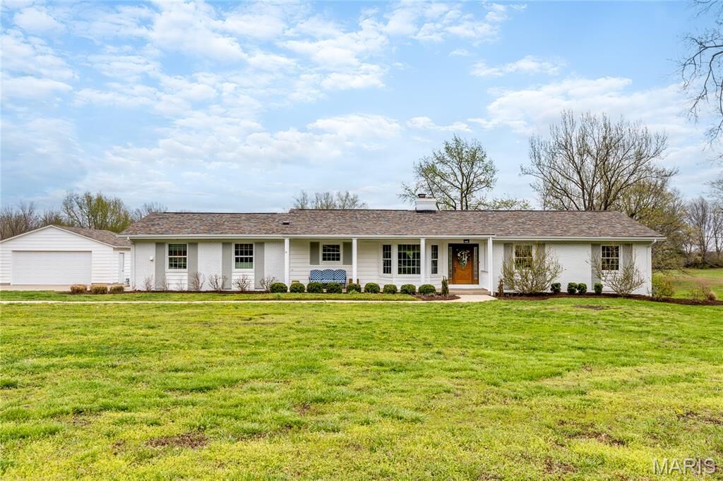 Property Photo:  32 Weldon Spring Heights Drive  MO 63304 