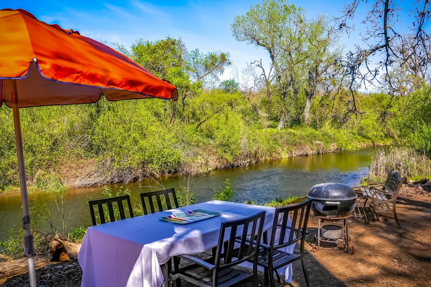 Property Photo: 9985 N Shelton Road CA 95236