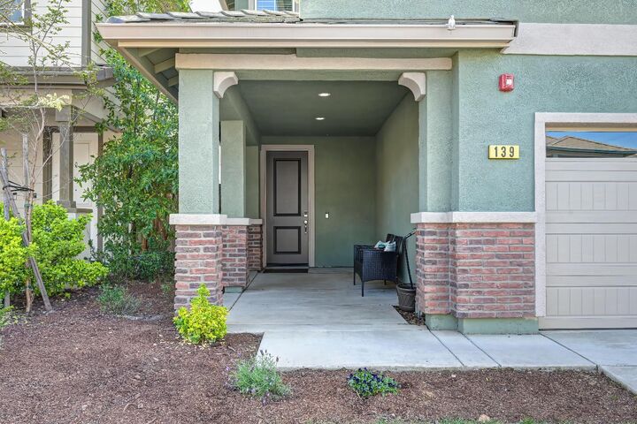 Property Photo: 139 Clover Meadows Circle CA 95648