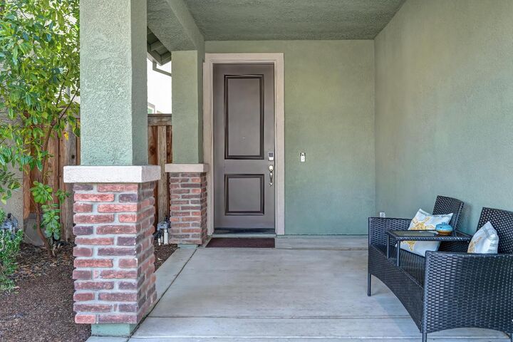 Property Photo:  139 Clover Meadows Circle  CA 95648 