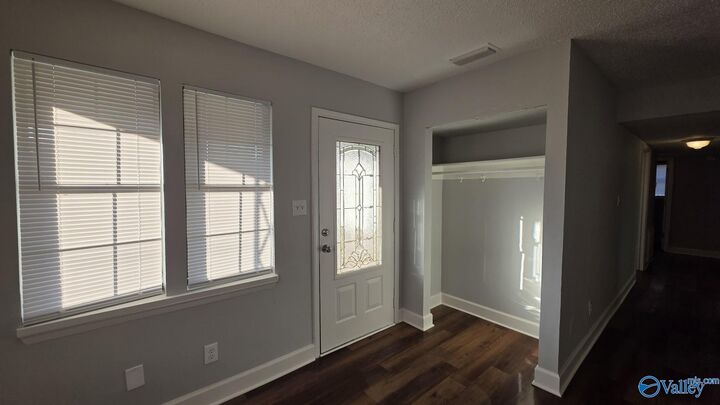 Property Photo:  628 Canterbury Avenue  AL 35601 