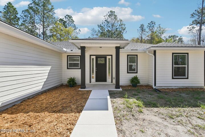 Property Photo:  2265 S Mimosa Avenue  FL 32068 