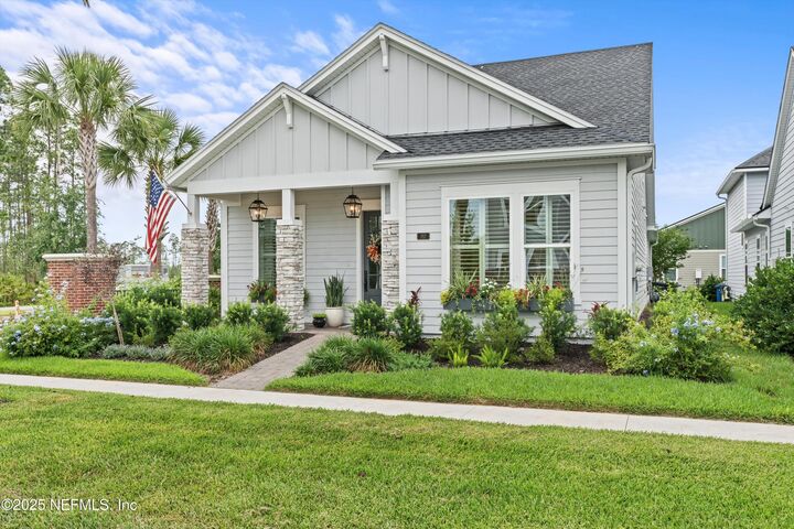 Property Photo:  192 Pk Ctr Avenue  FL 32081 