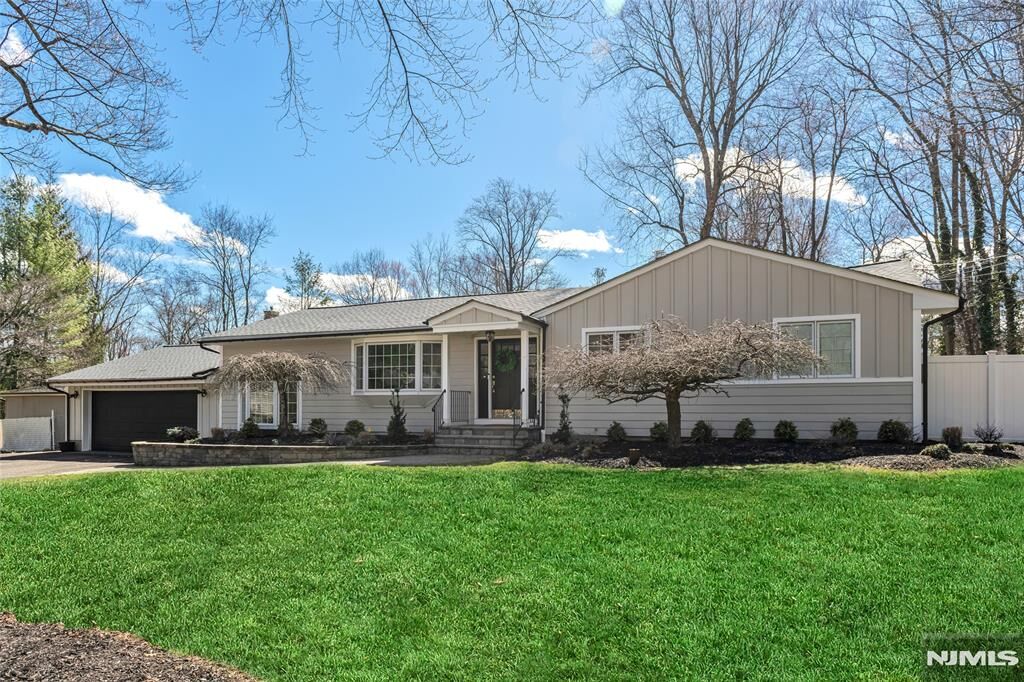 Property Photo:  619 Sargent Road  NJ 07675 