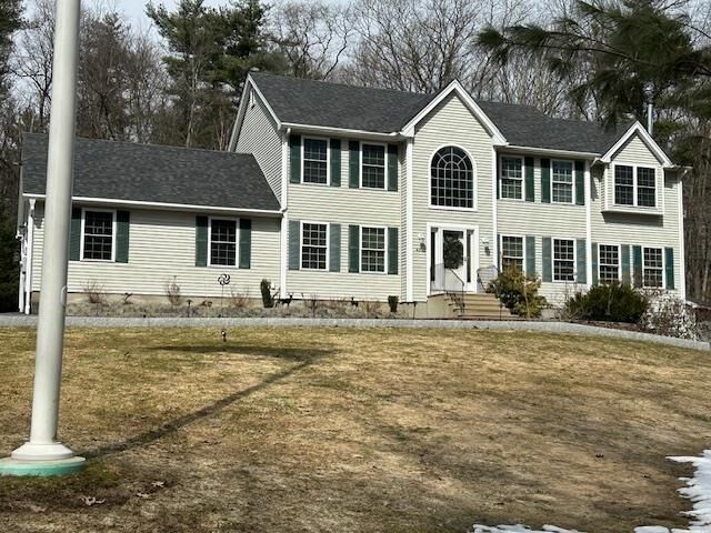 Property Photo: 43 Lampton Drive NH 03308