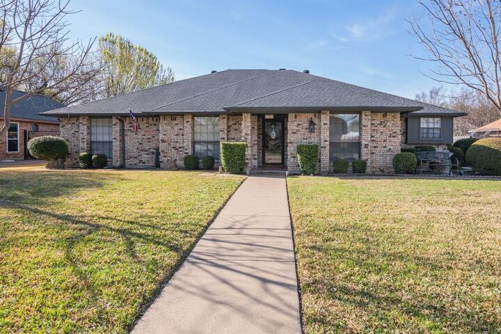 Property Photo: 6620 Diamond Ridge Drive TX 76180