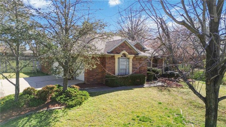 Property Photo:  2876 S Club Oak Drive  AR 72701 