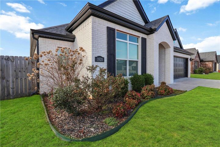 Property Photo:  3521 E Avon Avenue  AR 72764 