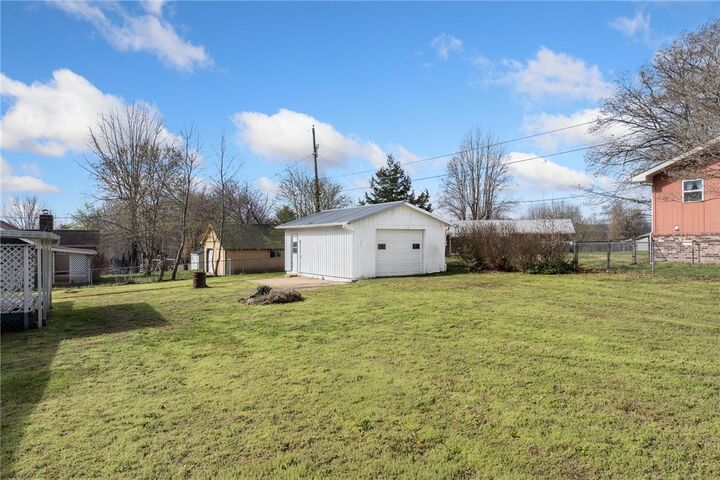 Property Photo: 3894 Layton Drive AR 72601