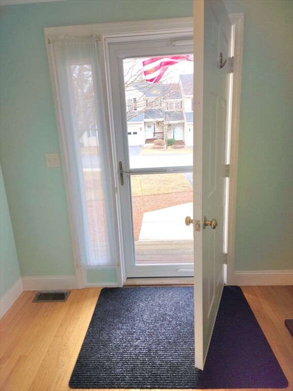 Property Photo:  194 Bridle Cross Rd. 194  MA 01420 