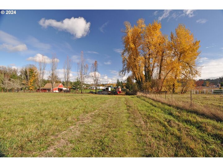 Property Photo: 15079 S Beaton Rd OR 97045
