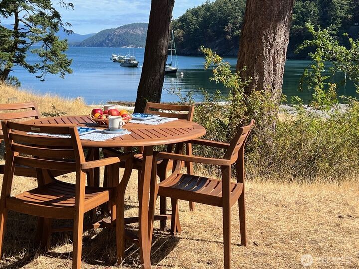 Property Photo:  68  Sylvan Cove West  WA 98221 