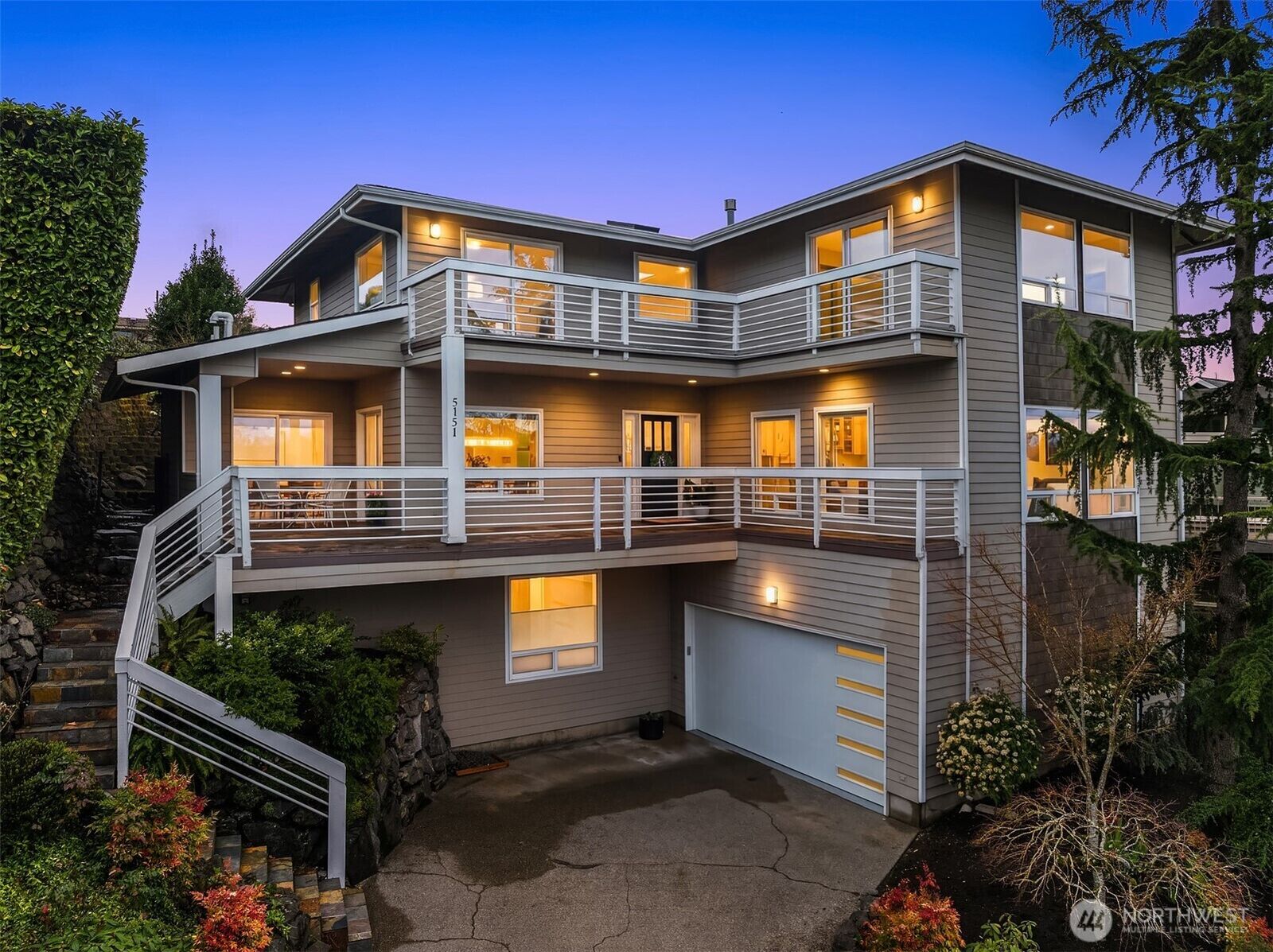 Property Photo: 5151 55th Avenue S WA 98118