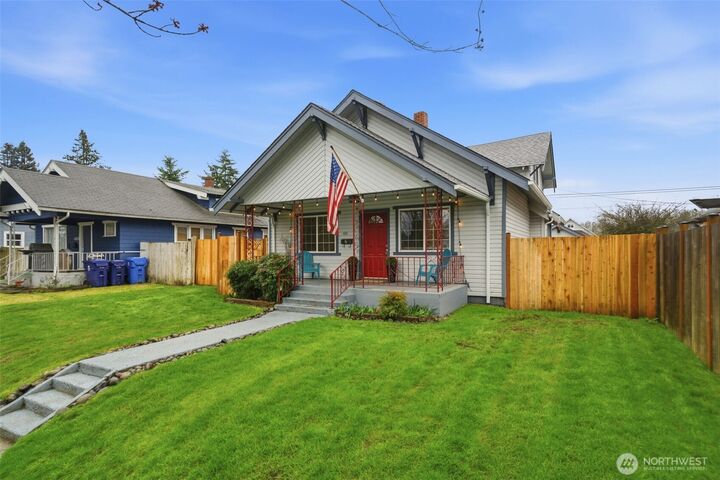 Property Photo: 4124 S Park Avenue WA 98418