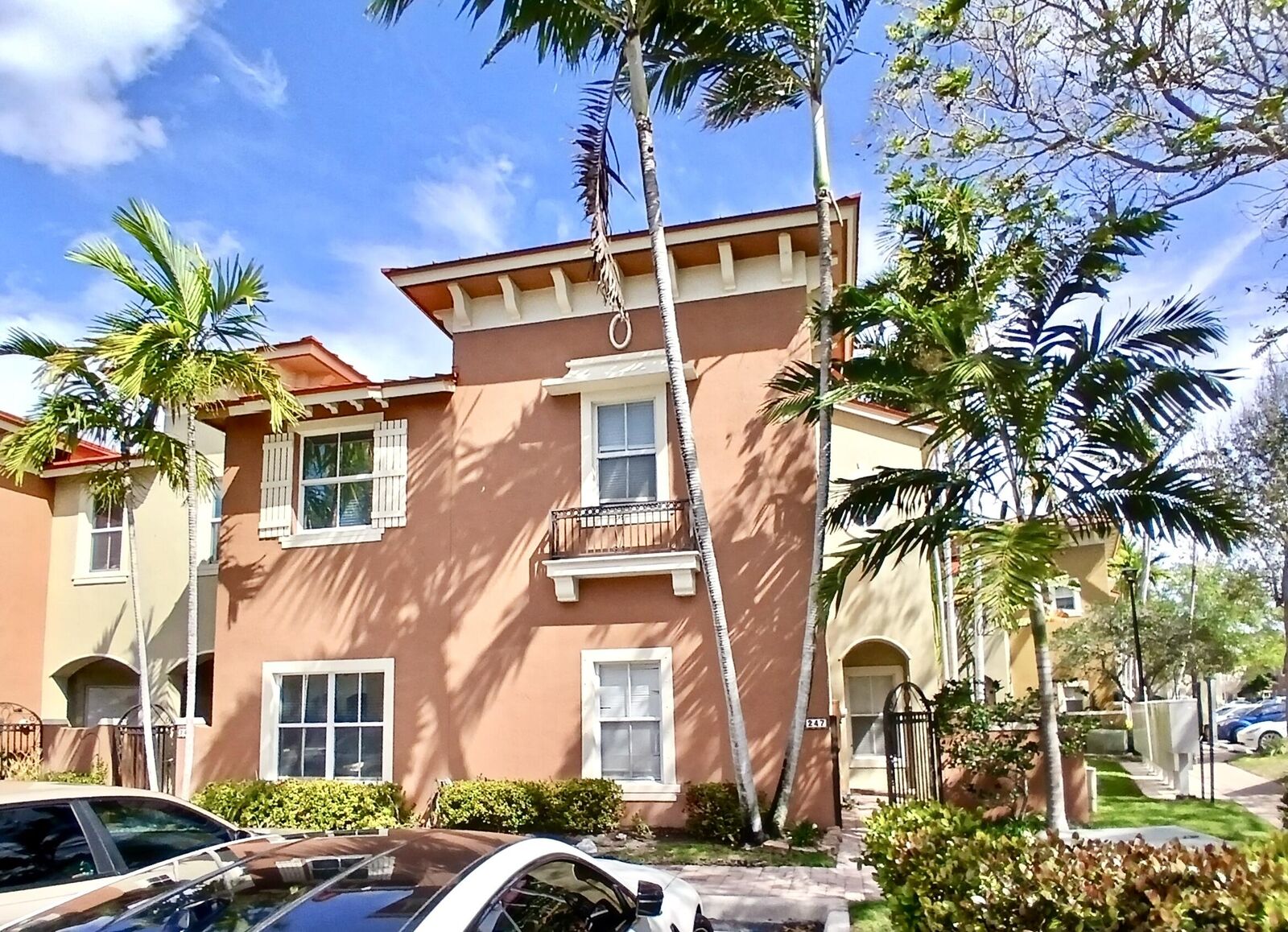 Property Photo: 247 Lake Monterey Circle FL 33426