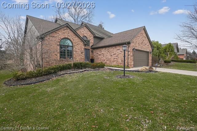 Property Photo: 1698 Farnborough Drive MI 48307
