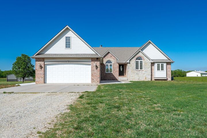 Property Photo:  656 E 110th Ave N  KS 67120-9029 