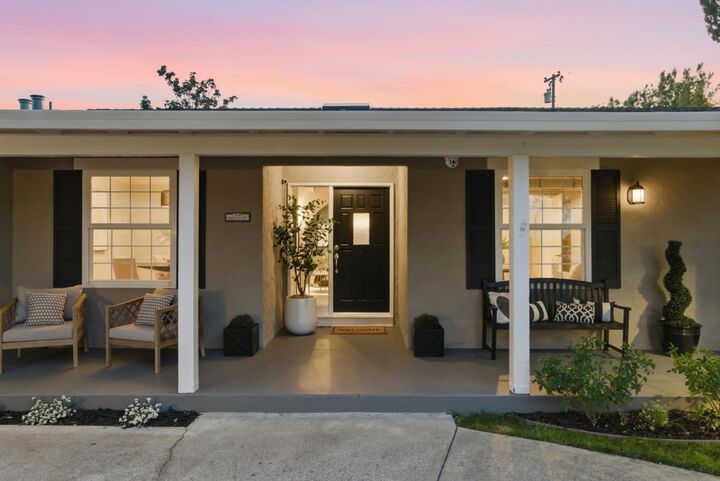 Property Photo:  120 Brocastle Way  CA 95032 