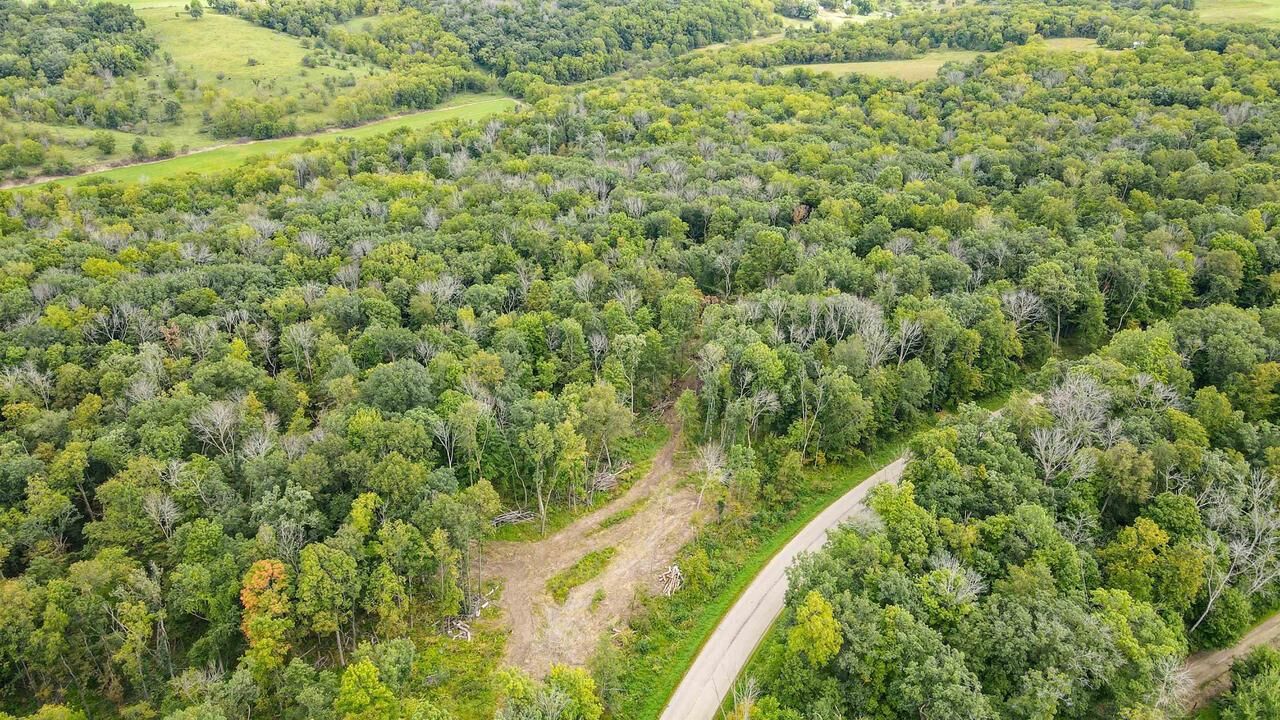 Property Photo:  2222 County Road Y  WI 53533 