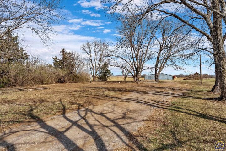 Property Photo: 7724 Sherman Rd KS 66512