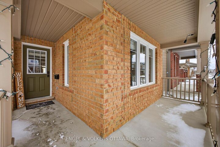 Property Photo: 2206 Watercolours Way ON K2J 5J8