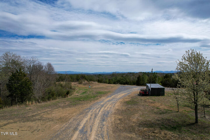 Property Photo: 480 Obe Kirk Loop TN 37810