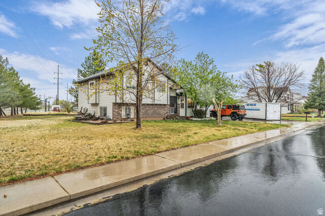 Property Photo:  1061 S 2230 E  UT 84660 