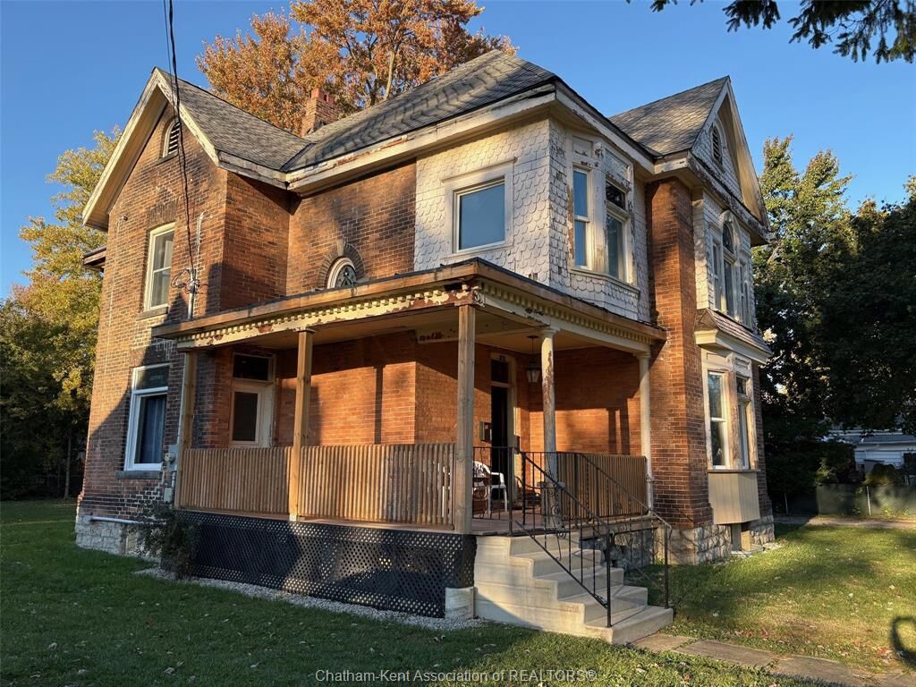 Property Photo: 27 &Amp 31 Wade Street ON N7M 3T6
