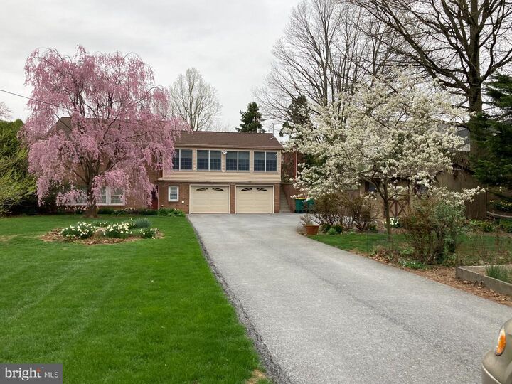 Property Photo:  316 Cedar Avenue  PA 17033 