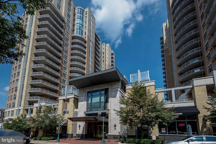 Property Photo:  11990 Market Street 1106  VA 20190 