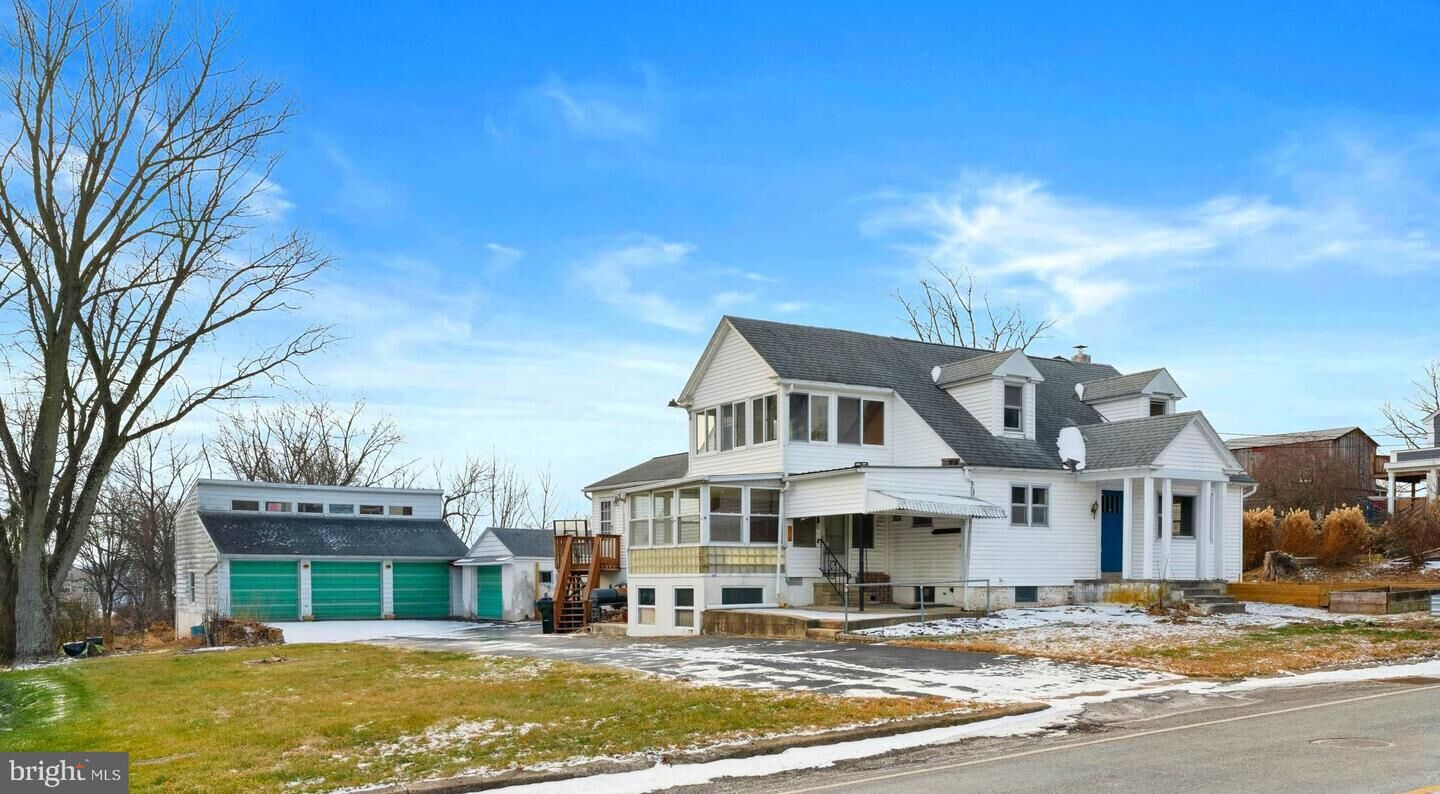 Property Photo: 308 Hoffmansville Road PA 19505